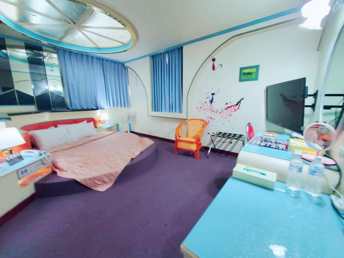 Hua Ku Hotel Tainan Eksteriør billede